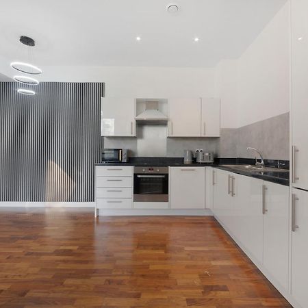 Riverside 2 Bedroom Stratford London Exterior foto